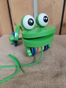Melissa And Doug Wooden Frog Pull Toy Green - Picture 1 of 6