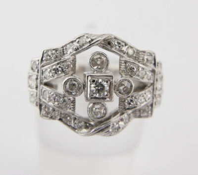 Antiker Jugendstil Platin Ring mit Altschliff Diamanten 0,84 Ct Gr.50 um 1910  - Bild 1 von 4