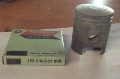 1972 YAMAHA U7E PISTON KIT OEM NOS 298-11630-20-00 - Image 1 of 4