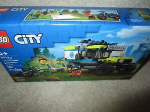 LEGO CITY: 4x4 Off-Road Ambulance Rescue (40582)