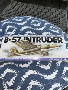 1979 Revell Advent B-57 Intruder 3352 FS Parts Model Kit Made in USA 3352 - Picture 1 of 2