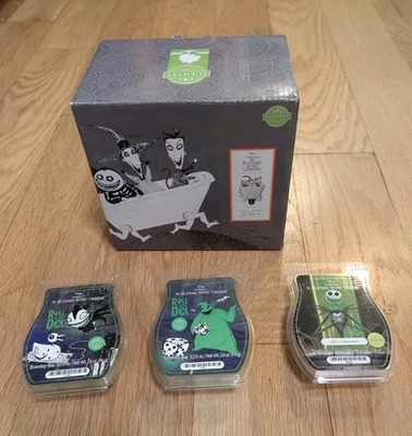 Scentsy Wax Mini Warmer LOCK SHOCK & BARREL THE NIGHTMARE BEFORE CHRISTMAS 3 Bar - Image 1 of 4