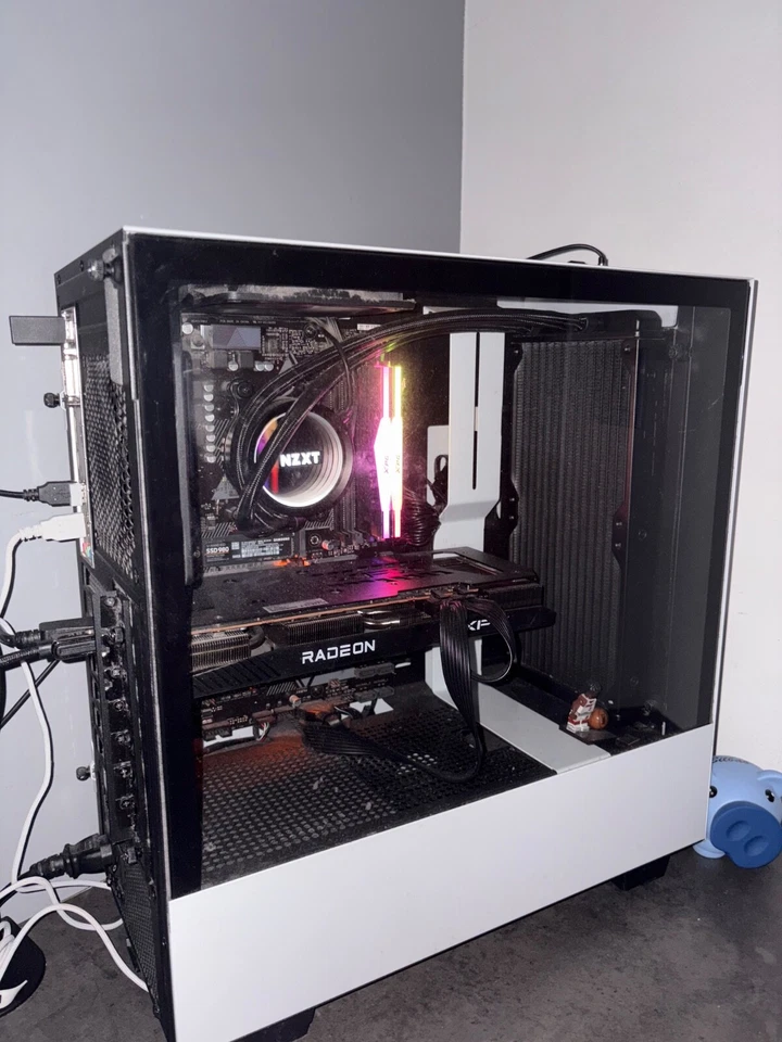 computer da gaming in buone condizioni - Immagine 1 di 2