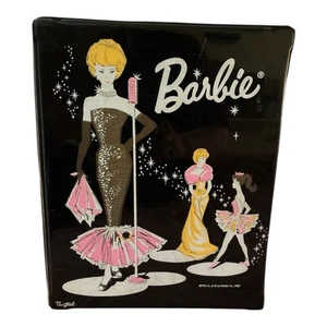 Estuche de Transporte Vintage Barbie Negro Club Nocturno Cantante con Ropa y Accesorios 1962 - Imagen 1 de 12