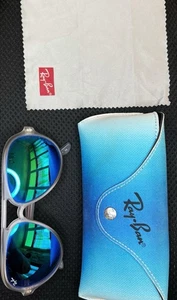 Occhiali da sole Ray-Ban bianchi e blu - Foto 1 di 6