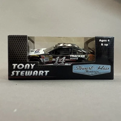 Chevy SS 1:64 Action Tony Stewart #14 Mobil 1 2014 Foto 1 de 4