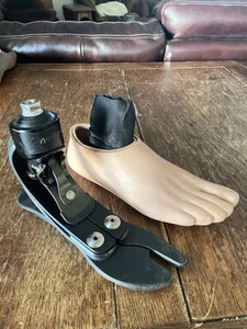 Ossur Pro-Flex XC w/Unity vacuum prosthetic Rt foot, 27cm Cat 3, NO RESERVE! - Imagen 1 de 13