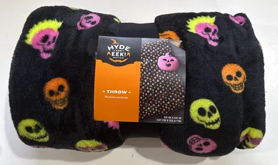 Halloween Skull Throw Blanket Plush Soft, 50 x 60" Black  Hyde & Eek New - Image 1 of 4