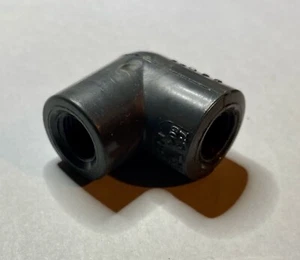 US Plastic 27209 1/4" Schedule 80 Gray PVC Threaded 90° Elbow, FPT x FPT - Picture 1 of 2