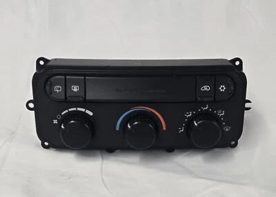 2004-2007 Chrysler Town & Country Front Dash Temperture Climate Control Assy. Foto 1 de 4