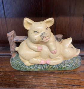Vintage Cast Iron 2 Pigs Door Stop Heavy weight. - Picture 1 of 3