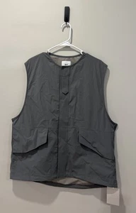 NEU UNITED ARROWS DAUNENWESTE UNDER ARMOUR GR XL Druckknopfverschluss - Bild 1 von 4