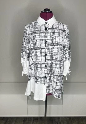 Top túnica Moonlight Y S moda para mujer pequeño geométrico artístico botón asimétrico Foto 1 de 4