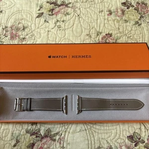 Apple Watch Hermès Simple Tour 45mm Etoupe Leather Band Gray - Picture 1 of 5