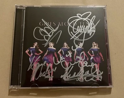 Girls Aloud Ten Signed CD Album - Autographed By All 5 Girls Foto 1 de 4