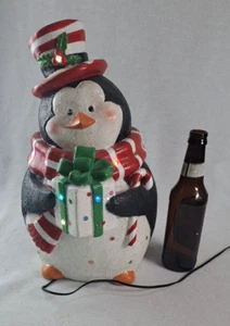 VTG 15" Penguin Christmas Hard Mold twinkle light up - Picture 1 of 7