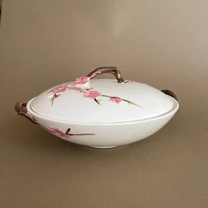 RARE Vintage 1950s Metlox Poppytrail Peach Blossom 9" Round Covered Dish - Picture 1 of 15