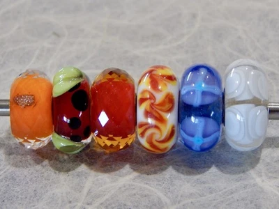 Trollbeads Le Flores de Primavera Cuentas Azules #5 Raro 2010 Museo CC (UNA CUENTA) ¡NUEVO! Foto 1 de 4