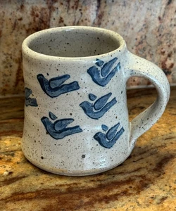 Taza de café Clay Pottery azul gris Bloomingdales 500 ml - Imagen 1 de 15