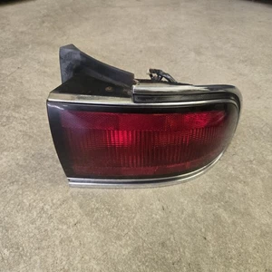 ⭐️ 92 93 94 95 96 Buick Le Sabre Passenger Right Taillight Lens OEM - Bild 1 von 4