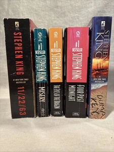 Lot Of 5 Stephen King Paperback Books - Foto 1 di 6