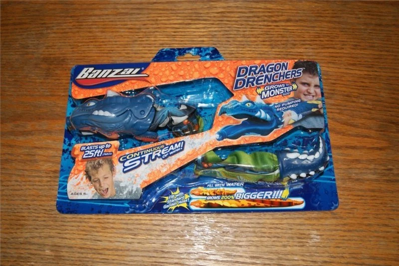 Dragon Drenchers Banzai Continuous Water Stream Pool Squirt Toy Gun to 25ft