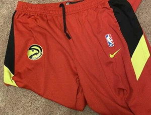 NIKE ATLANTA HAWKS NBA SHOWTIME THERMAFLEX  GAME TIME SNAP PANTS MENS 4XL-TALL - Picture 1 of 7