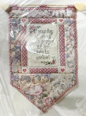 NUEVO 1989 Círculo Creativo Doblado con Oración 1026 Punto de Cruz/Kit de Acolchado 16981 Foto 1 de 3