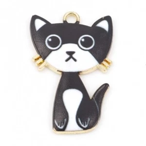 5 Beautiful Cat Shaped Gold Tone Pendant with White & Black Enamel - Picture 1 of 1
