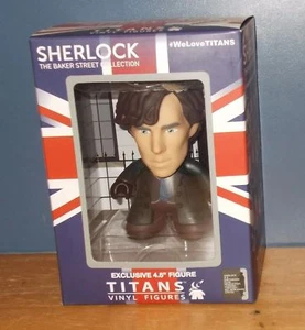 Sherlock Holmes Benedict Cumberbatch Titans vinyl figure NEW 2 of 2 Nerd Block - Picture 1 of 1