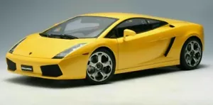 AUTOart 1/12 LAMBORGHINI GALLARDO METALLIC YELLOW No.12091 - Picture 1 of 3