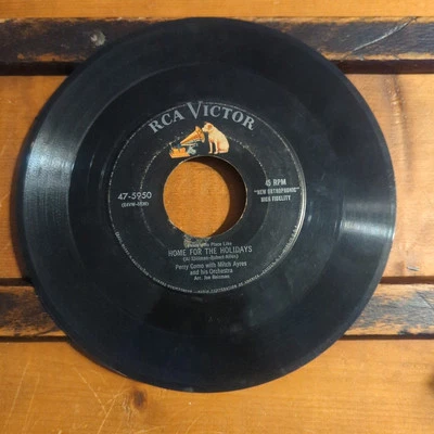 Perry Como "Home For the Holidays / Silk Stockings" 45 rpm record RCA Victor - Imagem 1 de 2