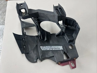 Pontiac G5 2007 soporte de faros de pasajero bisel Foto 1 de 2