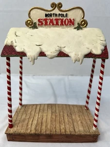 Enesco North Pole Village 1988 NORTH POLE STATION 876798 NO Box - Picture 1 of 24