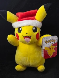 Pikachu Plüsch mit Nikolausmütze - Pokémon Weihnachten Sammlerstück - Neu mit Etikett - Bild 1 von 4