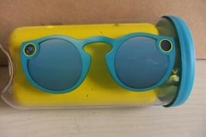 SnapChat Spectacles Teal  Blue Sunglasses inc case,cable & drum