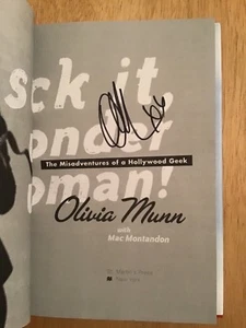 SIGNED by Olivia Munn - Suck It, Wonder Woman! Hollywood Geek HC 1st/1st + Pic - Picture 1 of 11
