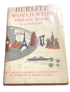 Vintage Berlitz World-Wide Phrase Book 16 Languages 1962 - Picture 1 of 4