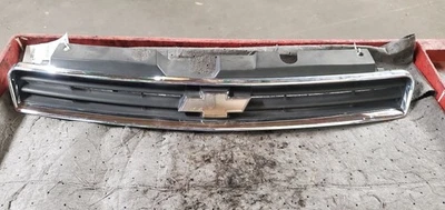 Grille Without Fog Lamps Upper Fits 06-11 IMPALA 1112623 Foto 1 de 4