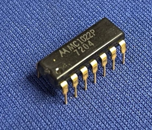 MC1022P MOTOROLA VINTAGE 1972 14 PINES DIP GOLD CABLES COLECCIONABLES ¡NOS RARO! CANTIDAD-1 - Imagen 1 de 3