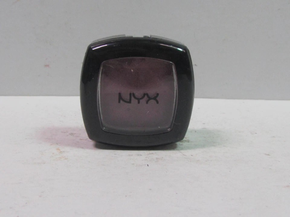 NYX Single Eye Shadow color ES52 Deep Purple Full Size Brand New - Image 1 of 1