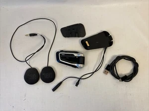 Cardo PACKTALK Negrita Motocicleta Sistema Bluetooth Auriculares JBL Audio Sin Micrófono - Imagen 1 de 19