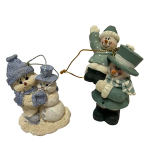 Vintage Schneemänner schwer Harz Weihnachtsschmuck blau und weiß 3" und 4" Lot 2 - Bild 1 von 7