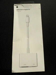 Genuine Apple Lightning to Digital AV Adapter (HDMI) (MD826AM/A) - Picture 1 of 2