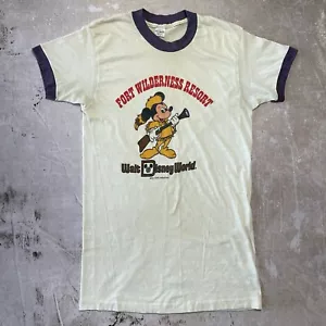 Vintage 70s Mickey Mouse Fort Wilderness 2 Guns T-shirt Walt Disney World - Picture 1 of 8