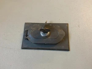 Vintage Locking Security Metal Electrical Outlet Cover Plate #728A LR18685 Keys - Picture 1 of 4
