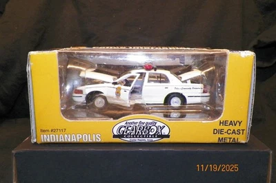 Caja de cambios 2000 Ford Crown Victoria Indianápolis Police Patrol Diecast 1:43 S/N2816 Foto 1 de 4
