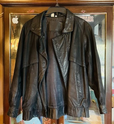 Chaqueta de cuero para mujer International Express vintage talla P (mediana) cremallera Foto 1 de 4