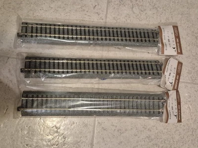 Kato HO Scale UniTrack 246mm 9 3/4 Inch Straight Feeder Track (3 Pc) 2-151 - Image 1 of 4