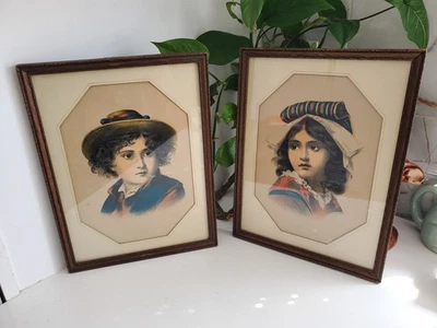 Antiguo par de cuadros de arte victoriano enmarcado Foto 1 de 4